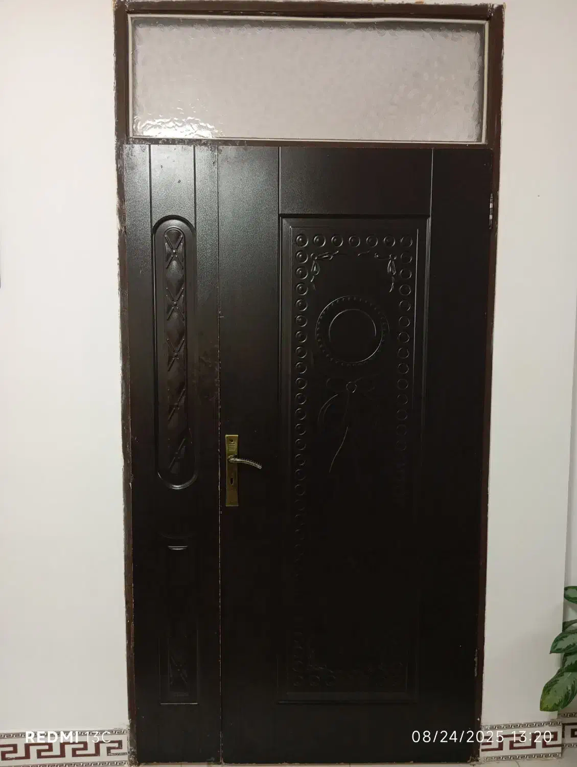 درب ورودی منزل با چهار چوب فلزی|مصالح و تجهیزات ساختمان|قصرشیرین, |دیوار