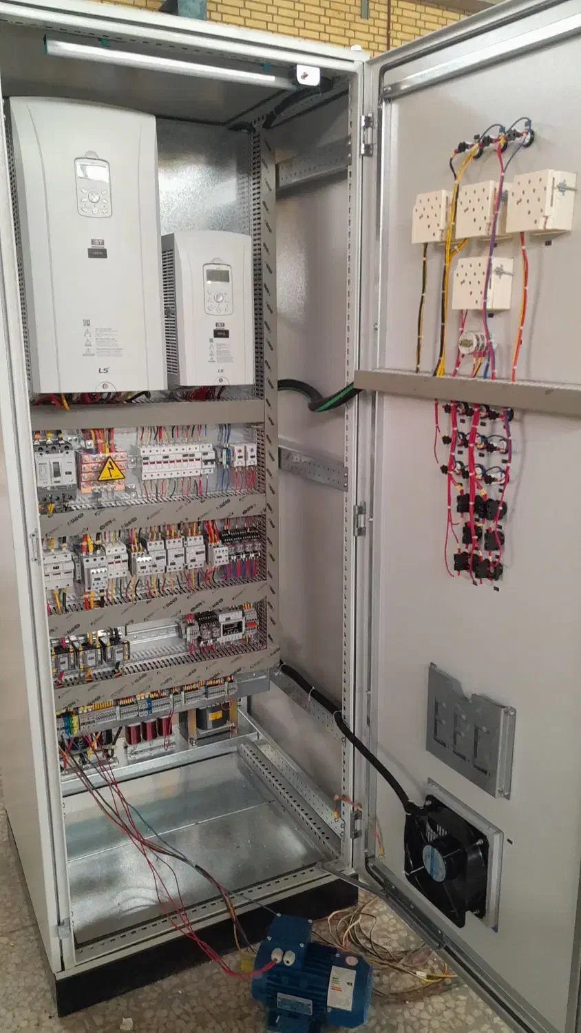 ساخت و مونتاژ تابلو برق های صنعتی|خدمات پیشه و مهارت|سنندج, |دیوار