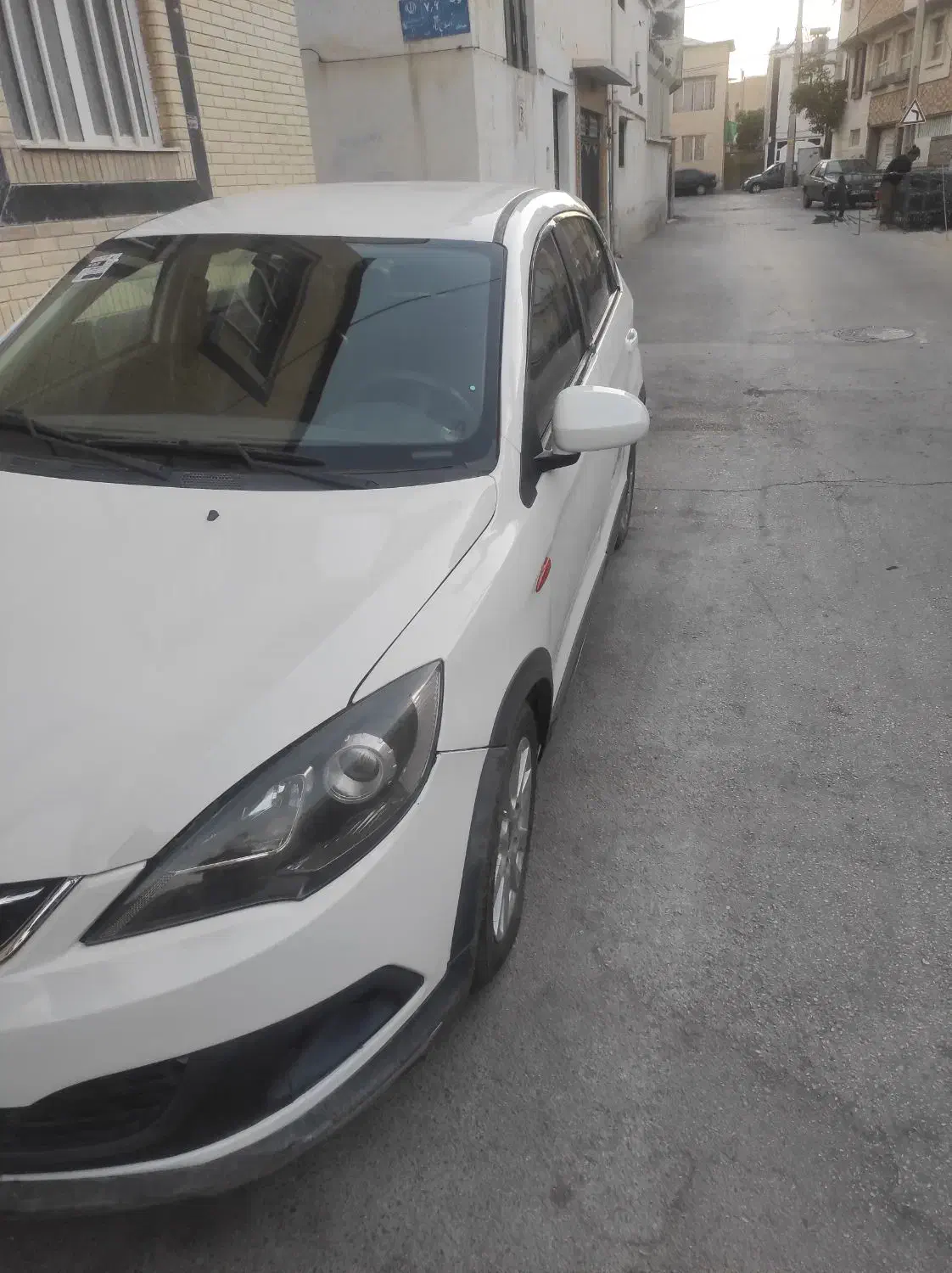 ام وی ام ۳۱۵نیو|خودرو سواری و وانت|شیراز, اصلاح‌نژاد|دیوار