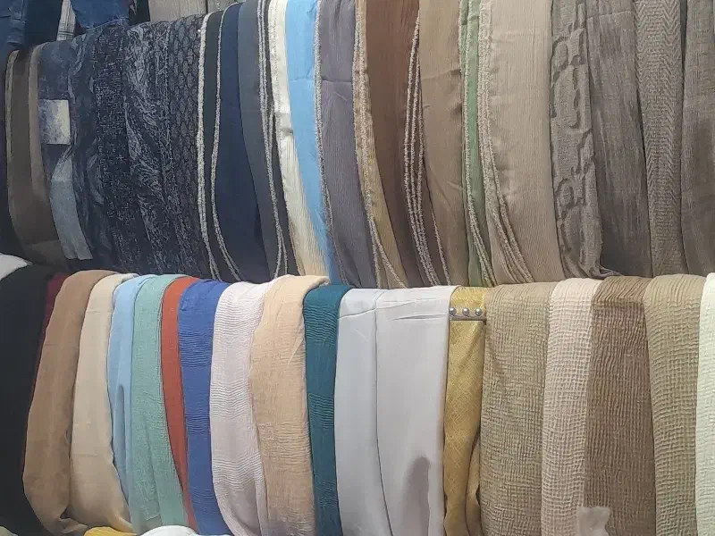 فروش اجناس مغازه شال وروسری|لباس|چرام, |دیوار