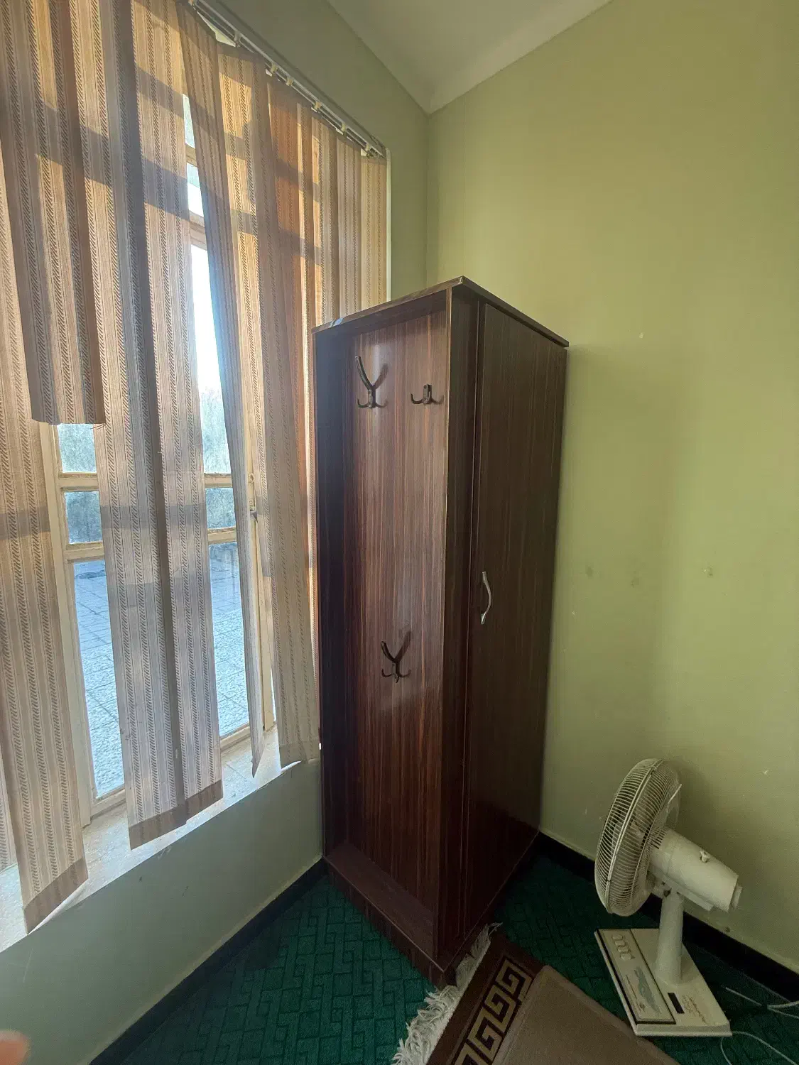 کمد لباس|جاکفشی، کمد، دراور|فیروزآباد (فارس), |دیوار