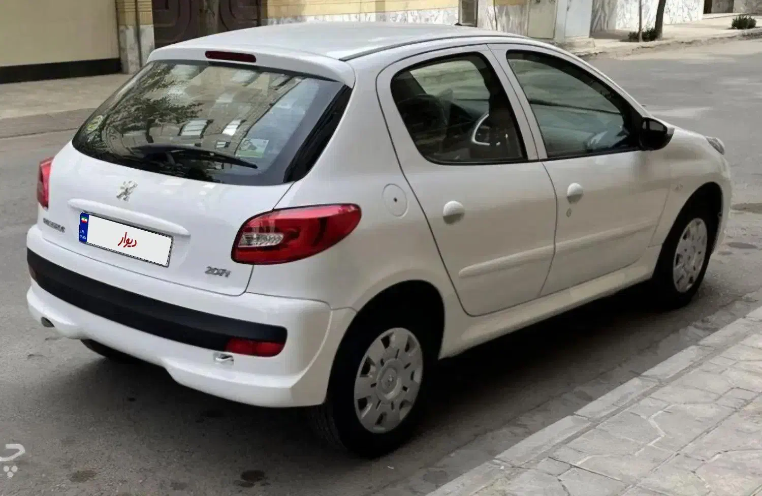 ۲۰۷ سقف فلز|خودرو سواری و وانت|زابل, |دیوار