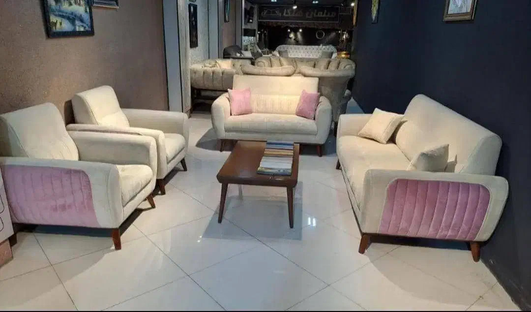 مبل راحتی ونیز|مبلمان خانگی و میز عسلی|پرند, فاز ۲|دیوار