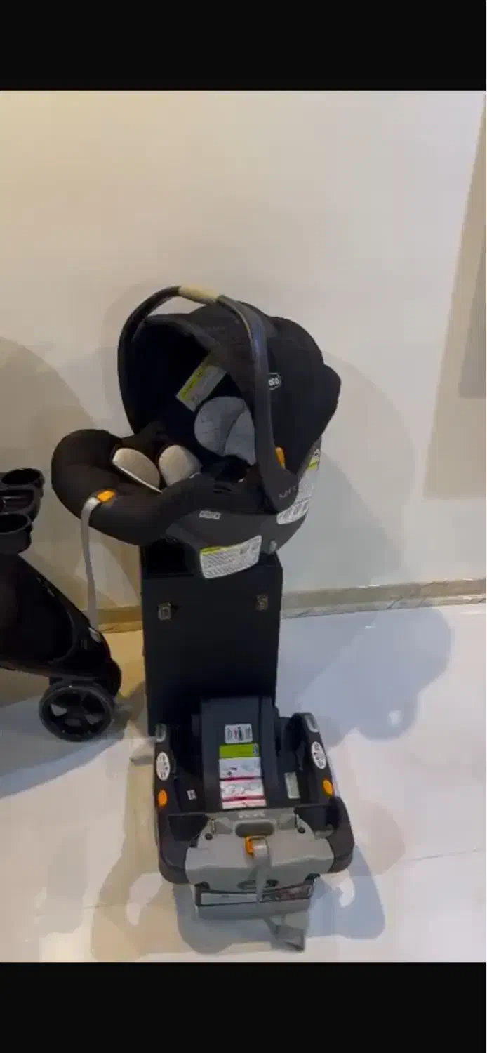 کالسکه و کریرچیکو همراه بیس صندلی ماشین|کالسکه و لوازم جانبی|یاسوج, |دیوار