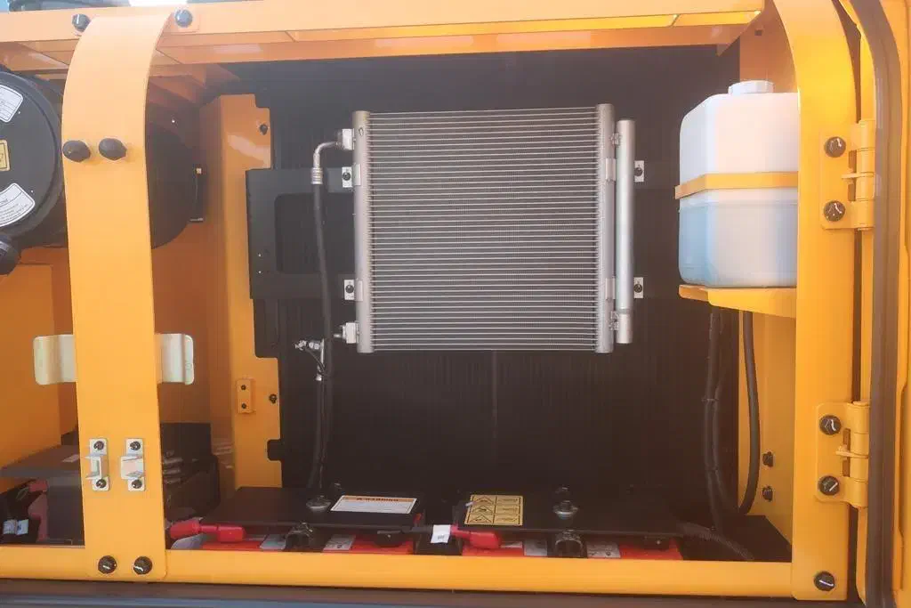 بیل مکانیکی مدل 2025|خودرو سنگین|شیراز, کلاهدوز|دیوار