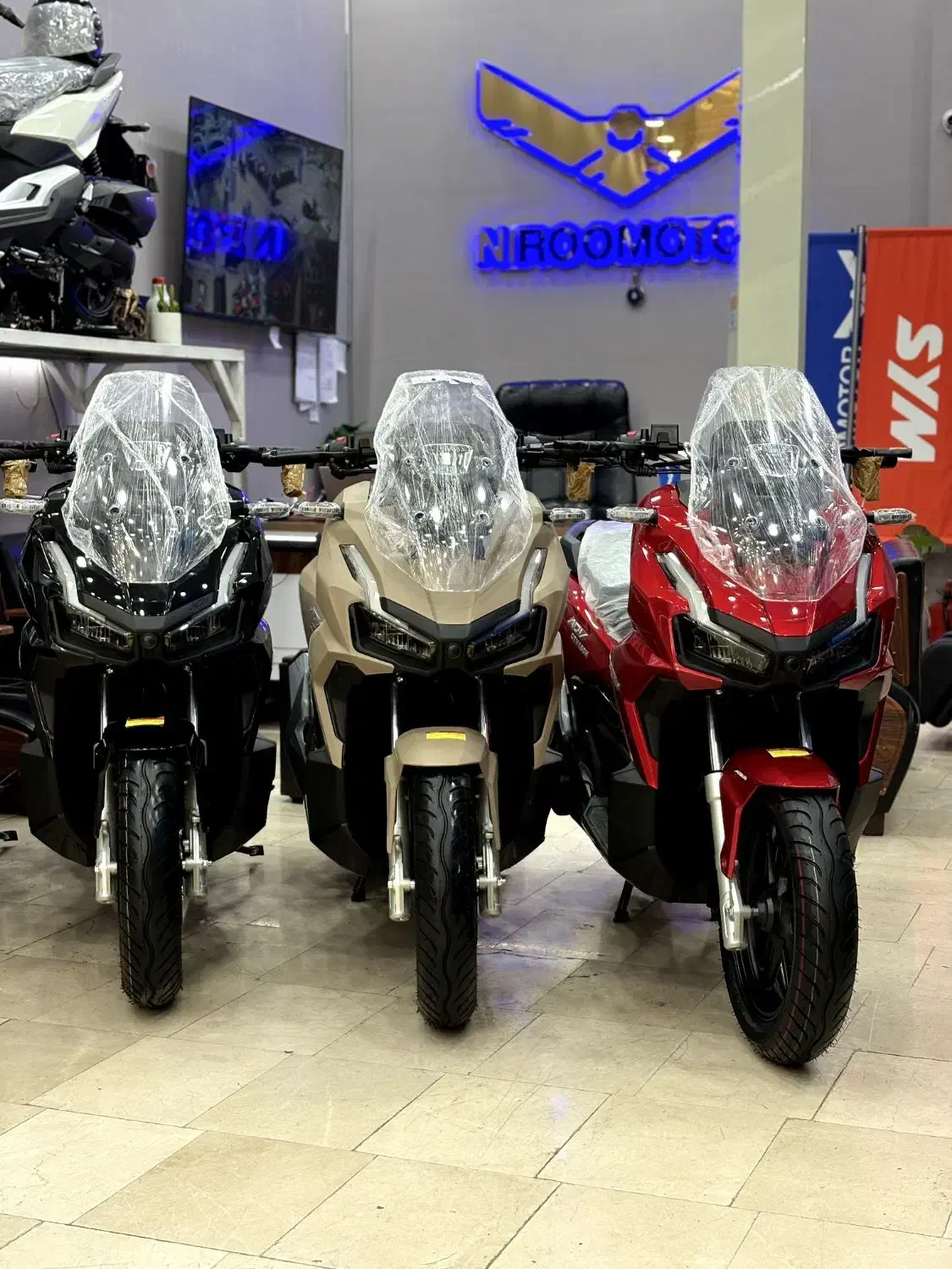 ADV 180 نیوفیـس در نیـرو موتور قرچـک|موتورسیکلت|تهران, نظامآباد|دیوار