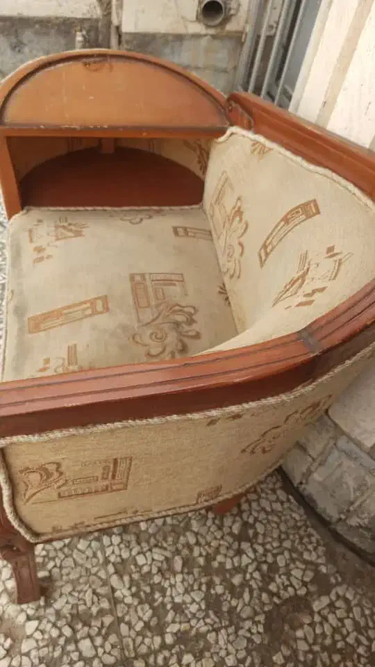 صندلی|صندلی و نیمکت|زاهدان, |دیوار