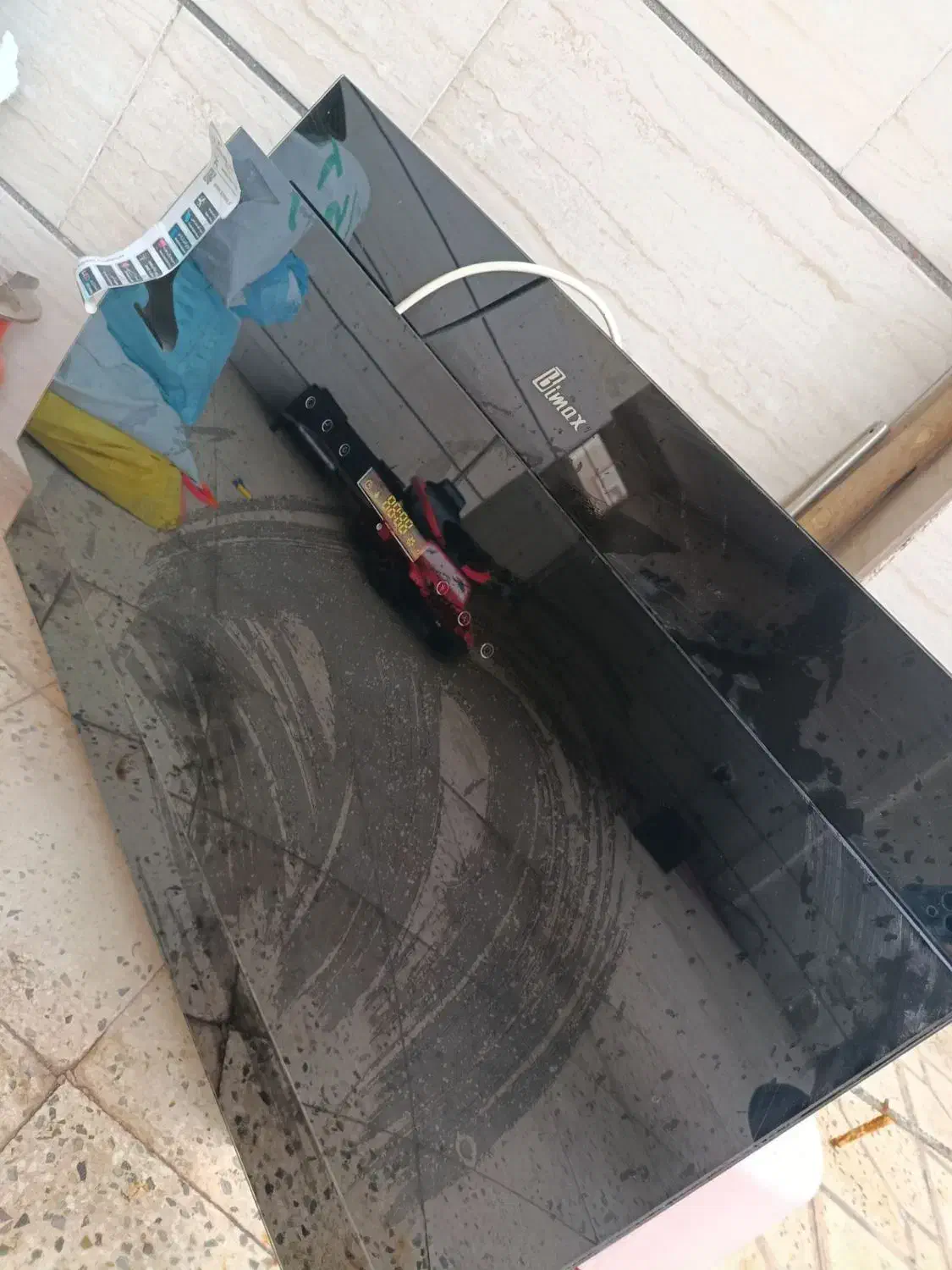 هود بیمکث|هود|قزوین, |دیوار