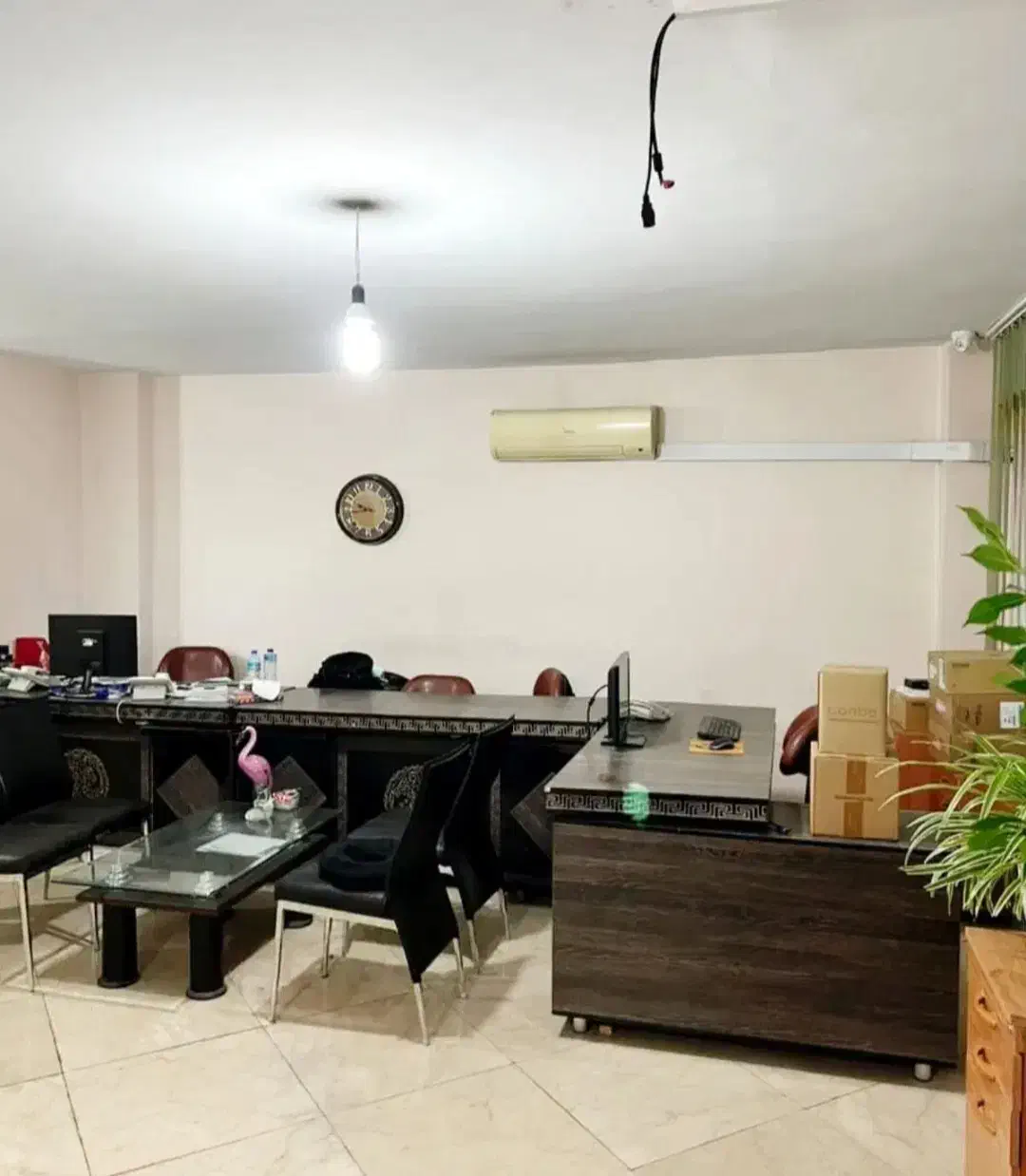 ۶۰ متر سند اداری / میدان انقلاب / ط اول|اجارهٔ دفتر کار، اتاق اداری، مطب|تهران, جمال‌زاده|دیوار