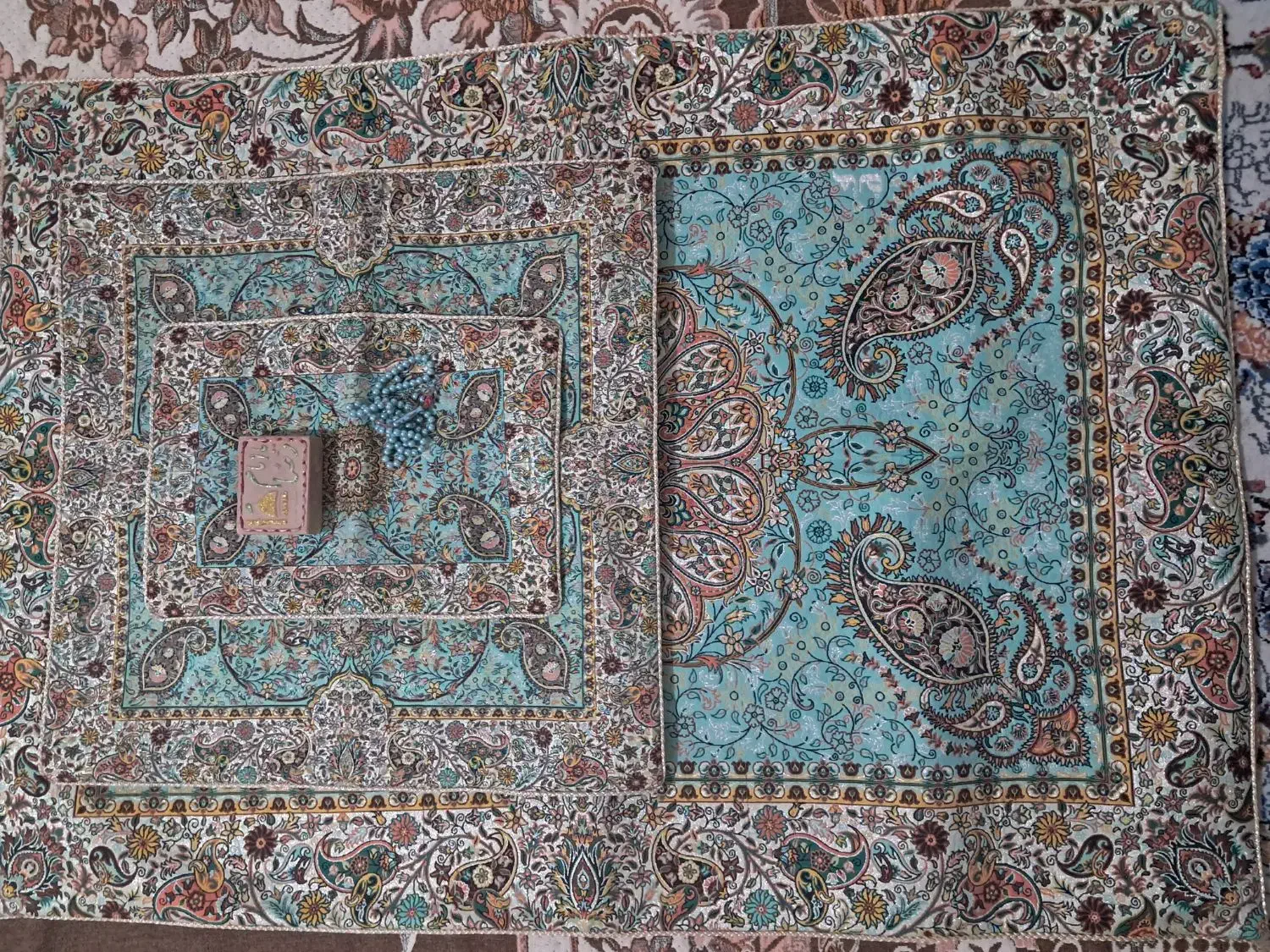 سجاده|لباس|مشهد, دوست آباد|دیوار
