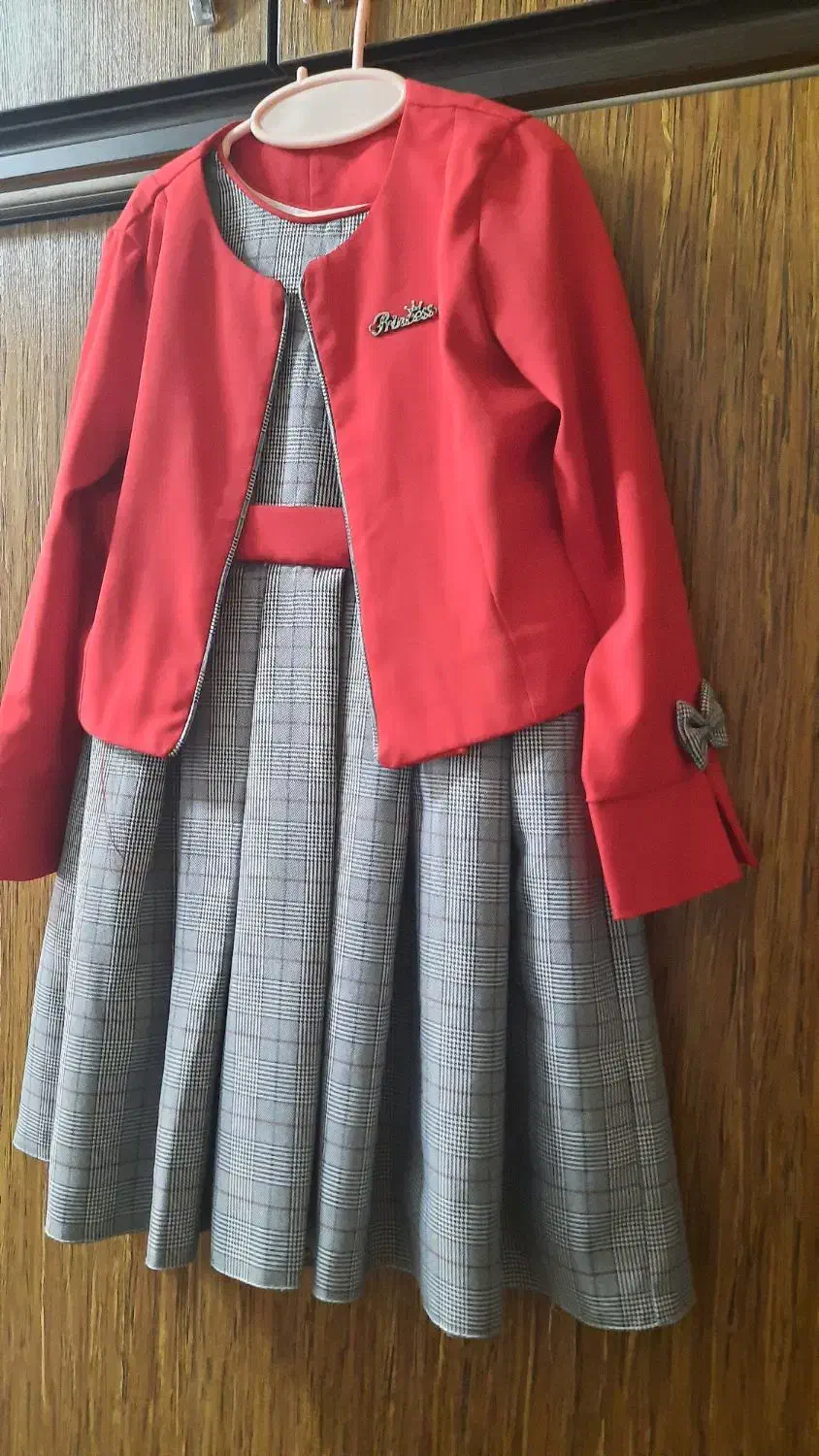 سه دست لباس مجلسی دخترانه خارجی|کفش و لباس بچه|رشت, کاکتوس|دیوار