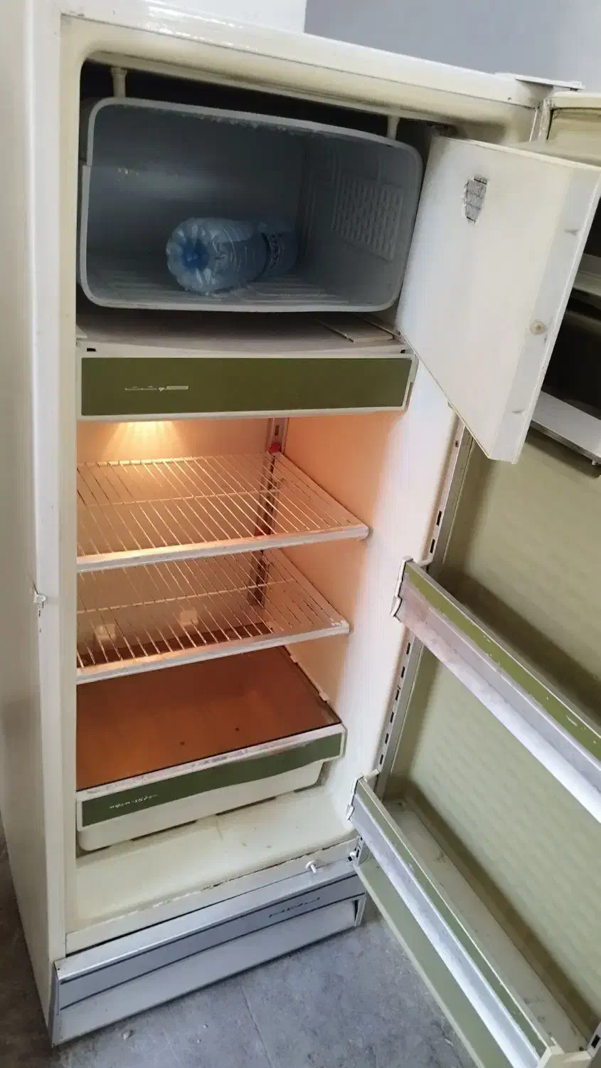 یخچال فریزر ارج موتور گازی فابریک بدون خرابی سالم|یخچال و فریزر|بندرعباس, |دیوار