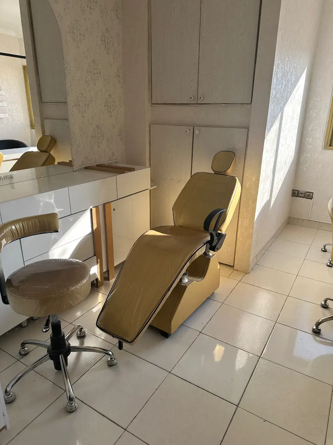 فروش کلیه لوازم آرایشگاهی|آرایشگاه و سالنهای زیبایی|اصفهان, سیچان|دیوار