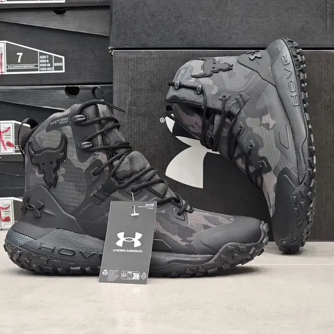 کفش کوهنوردی و بوت Under Armour و columbia|کیف، کفش، کمربند|زنجان, |دیوار