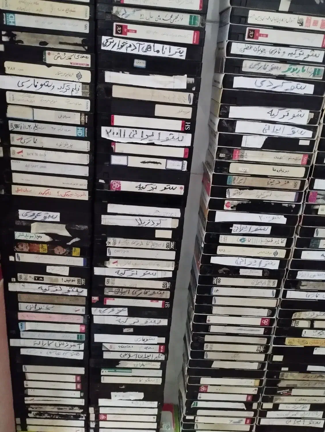 نوار ویدیو بیش از سه هزارتا|فیلم و موسیقی|ارومیه, |دیوار