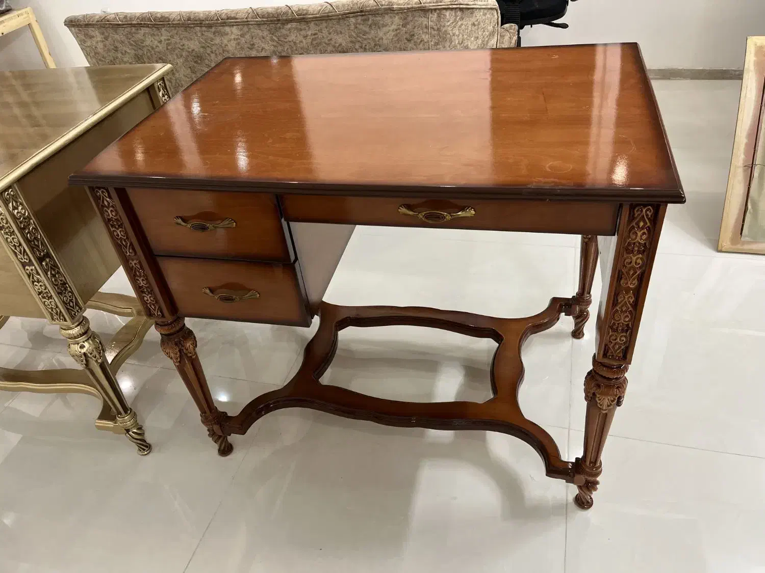 میز تحریر تمام چوب|میز تحریر و کامپیوتر|قم, زنبیل آباد|دیوار