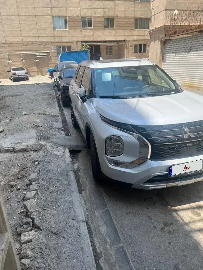 میتسوبیشی اوتلندر h لاین دو دف|خودرو سواری و وانت|تهران, شاهین|دیوار