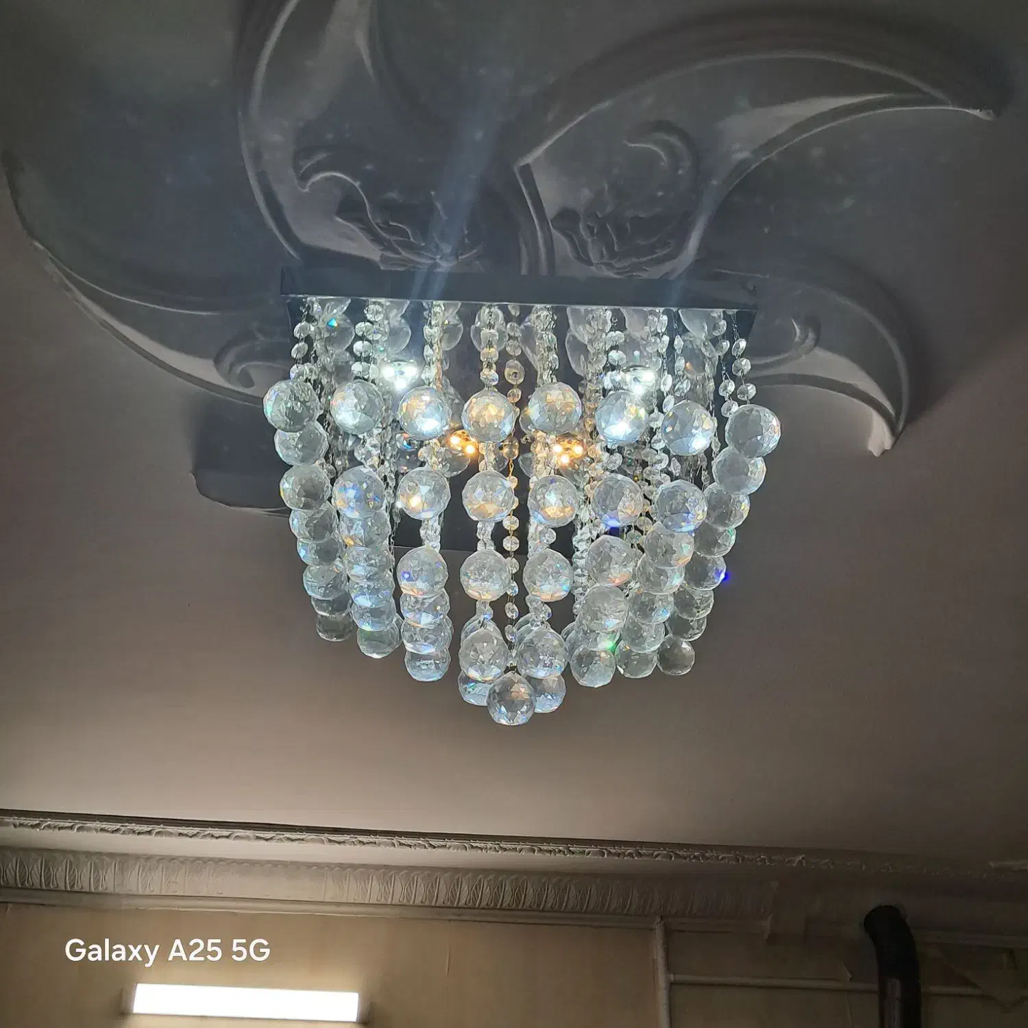 لوستر|لوستر و چراغ آویز|مشهد, زمرد|دیوار