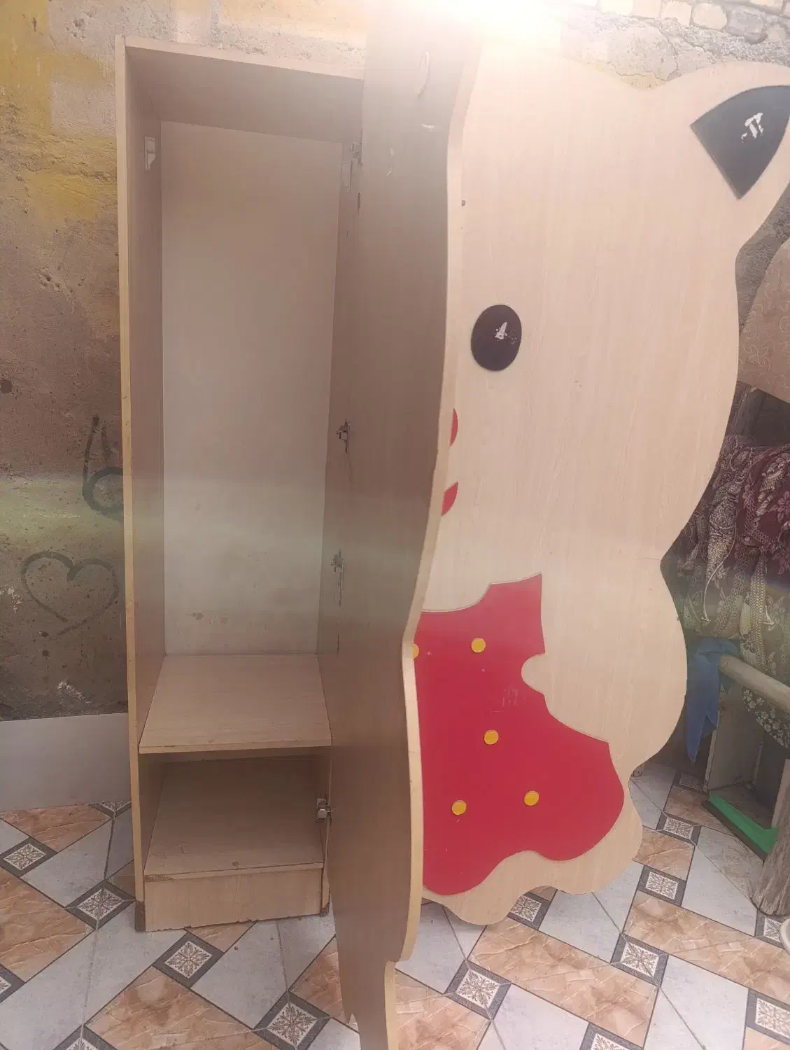 کمد|جاکفشی، کمد، دراور|سوسنگرد, |دیوار