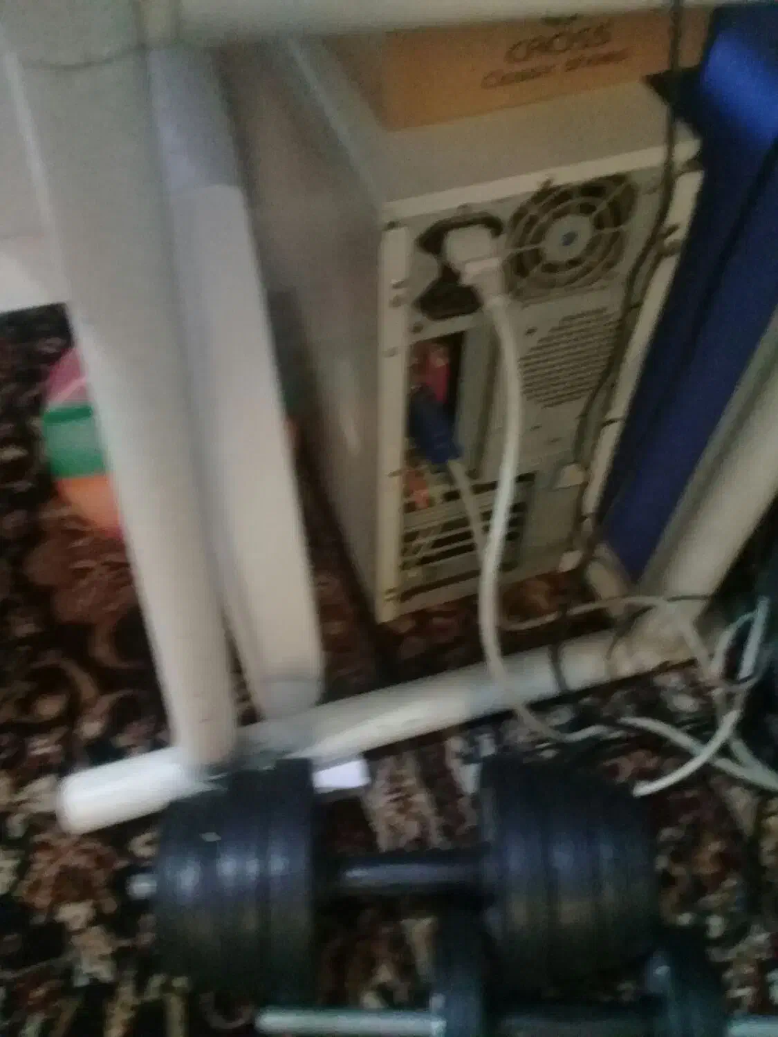 یک عدد کامپیوتروکیس ودو بلند گو بانت همه|رایانه رومیزی|دورود, |دیوار