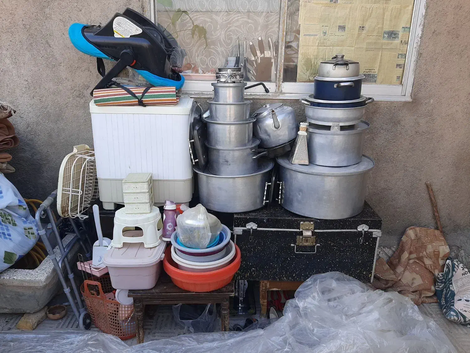 لوازم خانه لباسشویی چینی گل سرخ|حراج|بردسکن, |دیوار