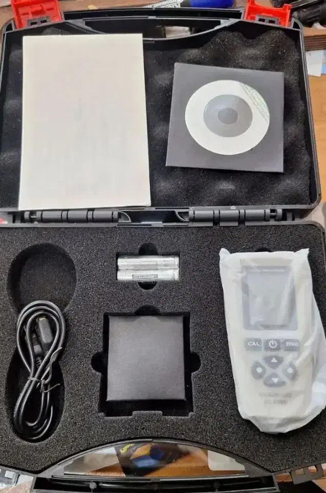 ضخامت سنج . تشخیص رنگ . مگنت .چراق یووی|قطعات یدکی و لوازم جانبی|تهران, تسلیحات|دیوار