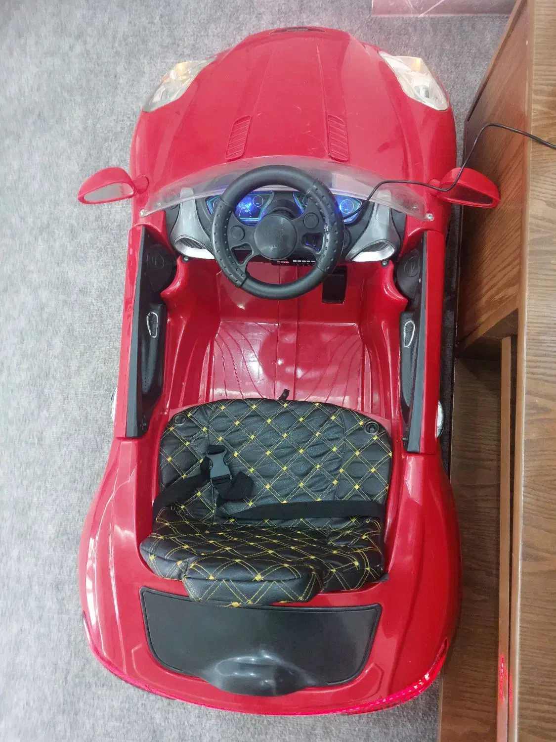 ماشین شارژی|اسباببازی بچه|رشت, پیرکلاچای|دیوار