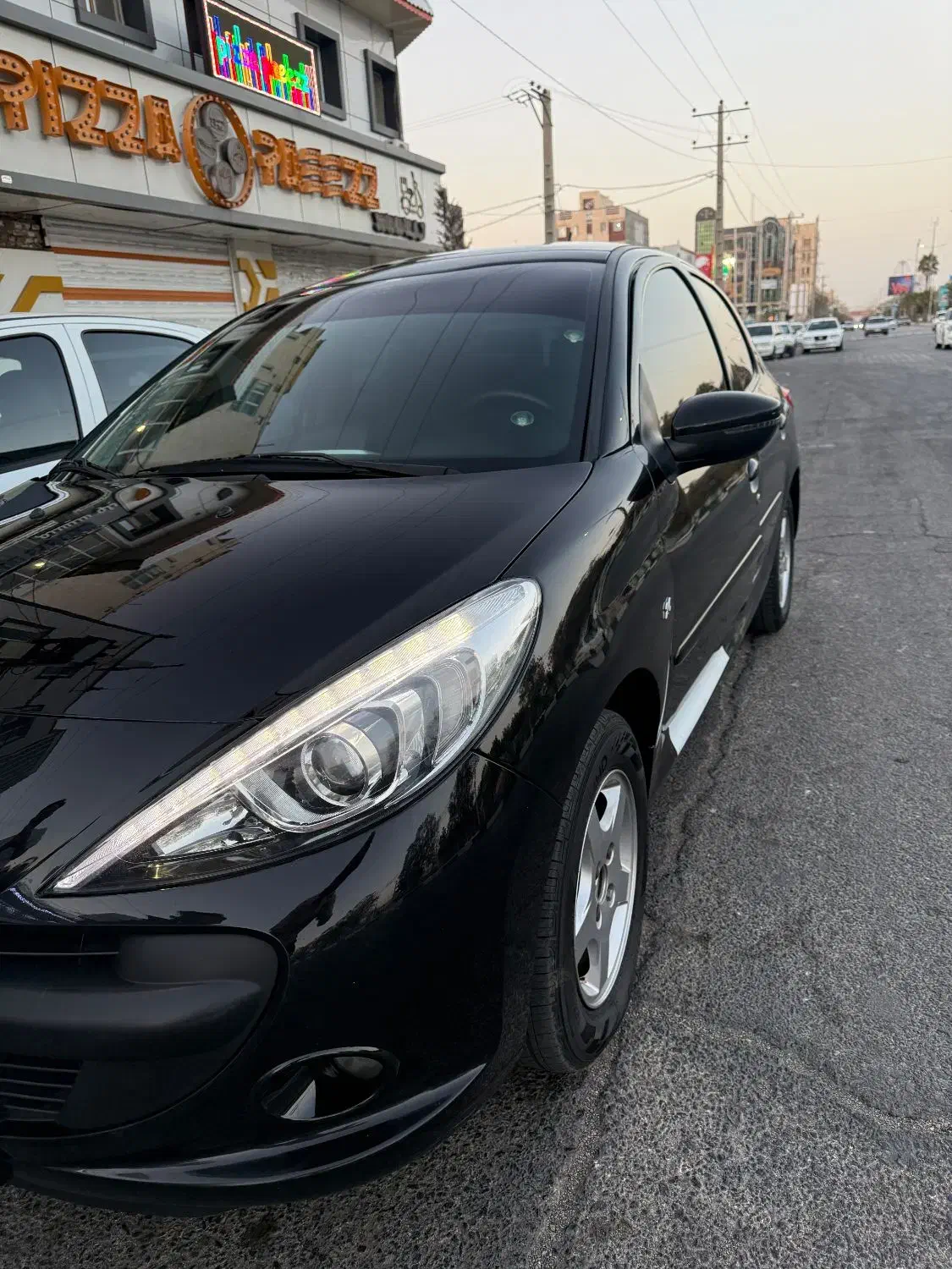 207پاناروما مشکی|خودرو سواری و وانت|مشهد, شهرک رازی (شهرک غرب)|دیوار