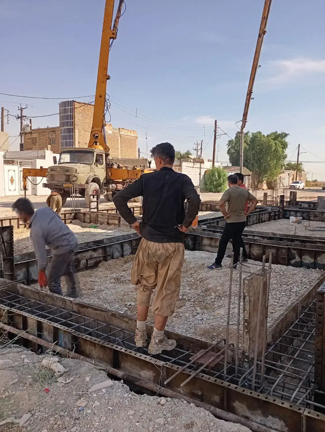 بازسازی ساختمان و انجام کلیه کارهای ساختمان|خدمات پیشه و مهارت|امیدیه, |دیوار