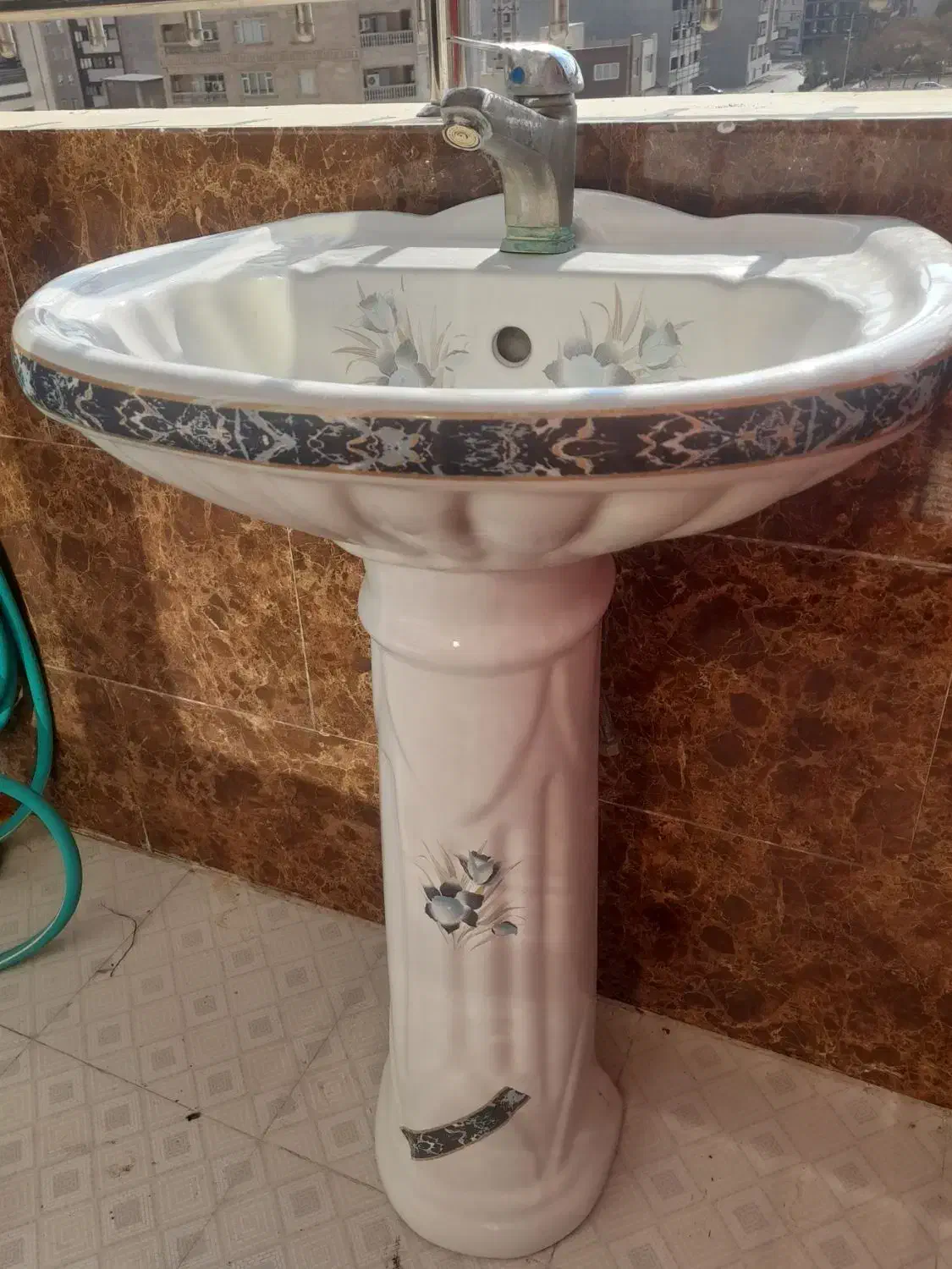 روشویی با شیر|لوازم سرویس بهداشتی|ساوه, |دیوار