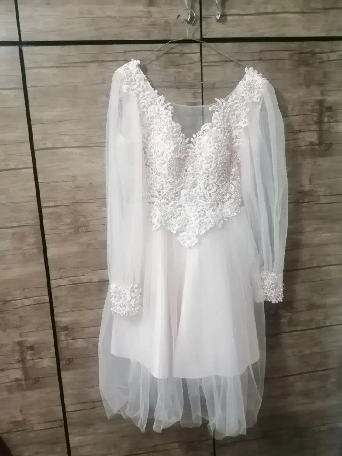 لباس مجلسی|لباس|تبریز, |دیوار