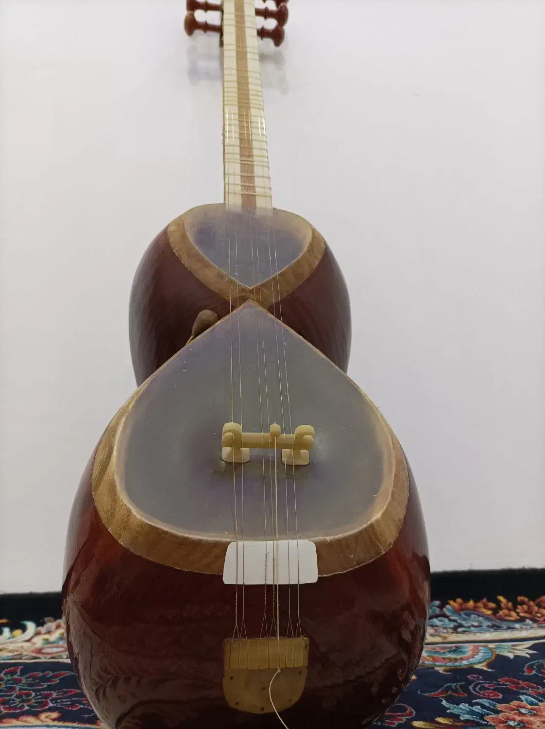 تار فروشی خوش دست خوش صدا و نو|سازهای سنتی|قم, امامزاده ابراهیم|دیوار