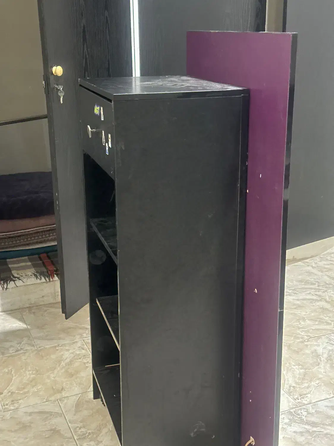 پیشخوان دارای سه طبقه و یک کشو|کتابخانه، شلف، قفسههای دیواری|شیراز, درکی|دیوار