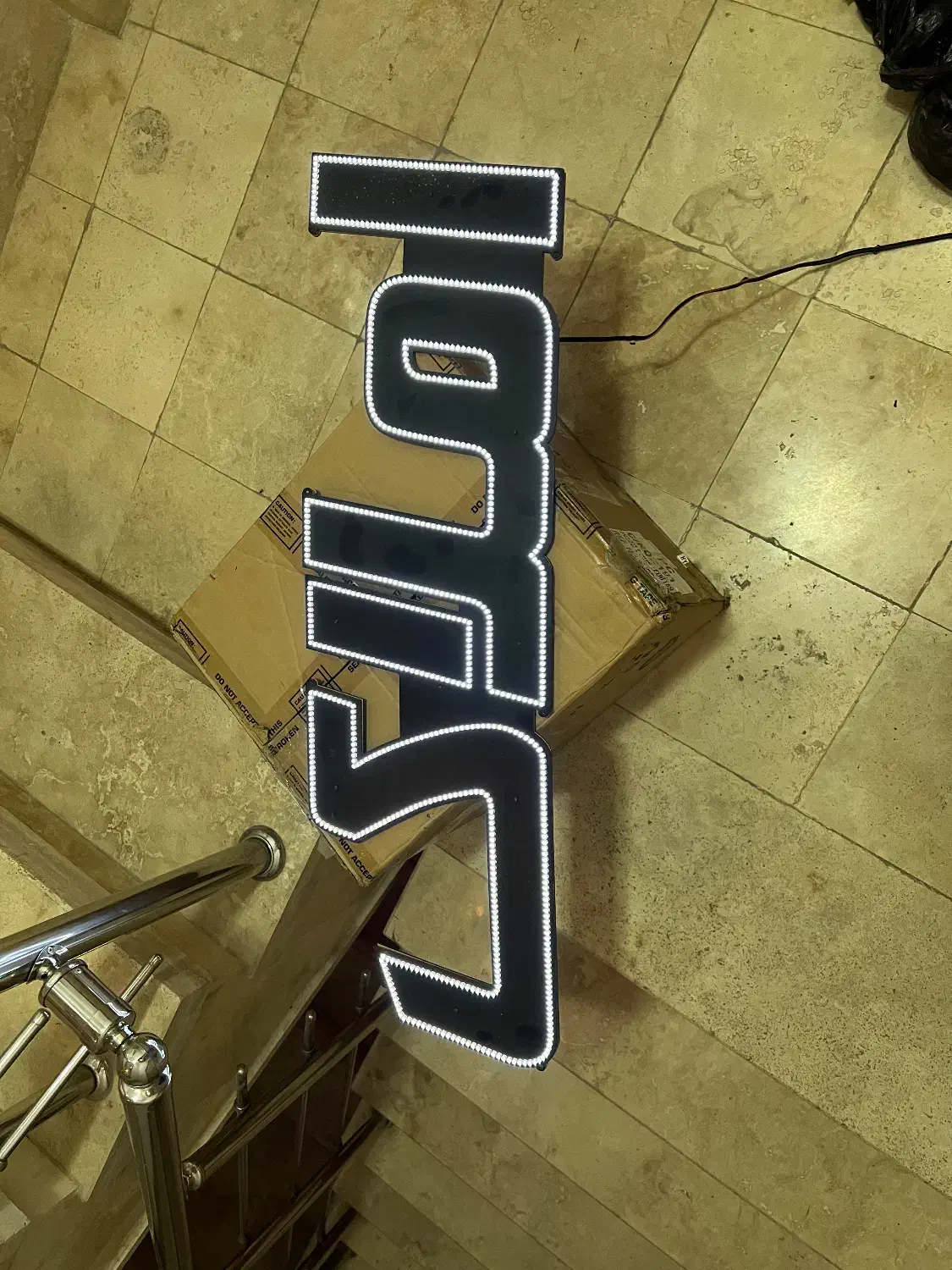 تابلو ، املاک|لامپ و چراغ|قم, شهرک قدس|دیوار