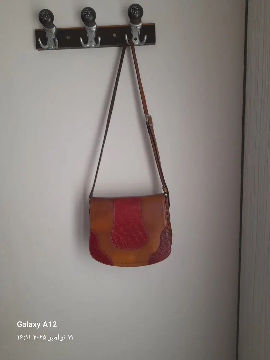 کیف چرم زنانه دوشی ۵۵۰تومان|کیف، کفش، کمربند|اردبیل, |دیوار