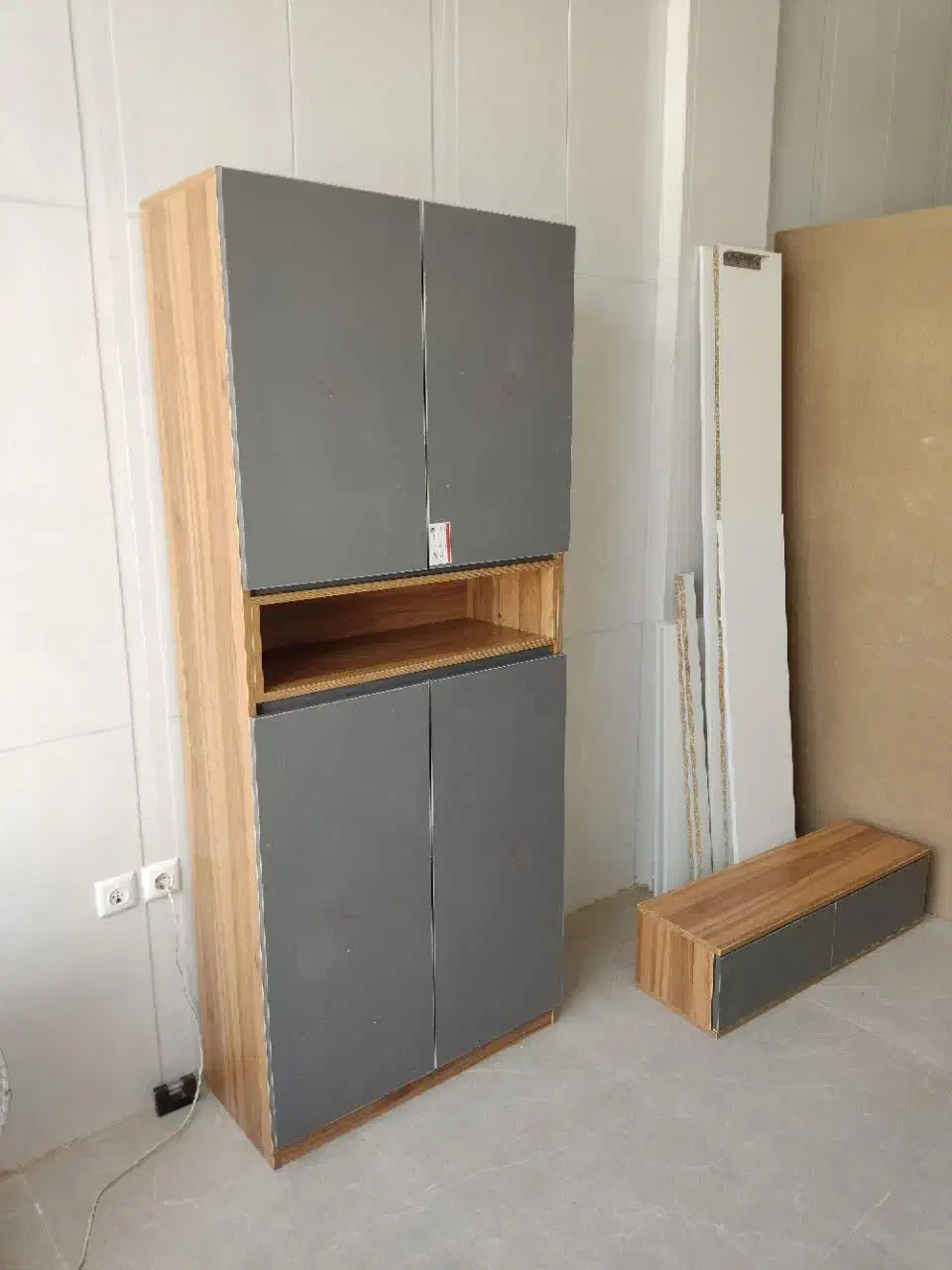 جاکفشی|جاکفشی، کمد، دراور|شاهین‌شهر, خانه کارگر|دیوار