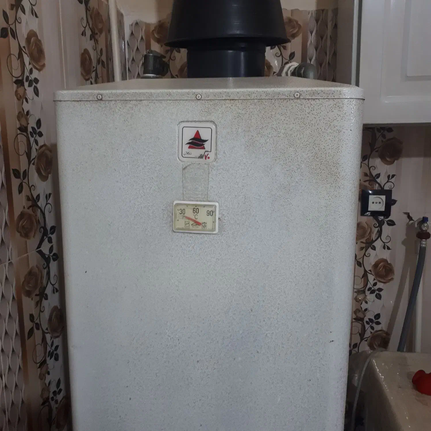 آبگرمکن زمینی|آبگرمکن، پکیج، شوفاژ|نهاوند, |دیوار