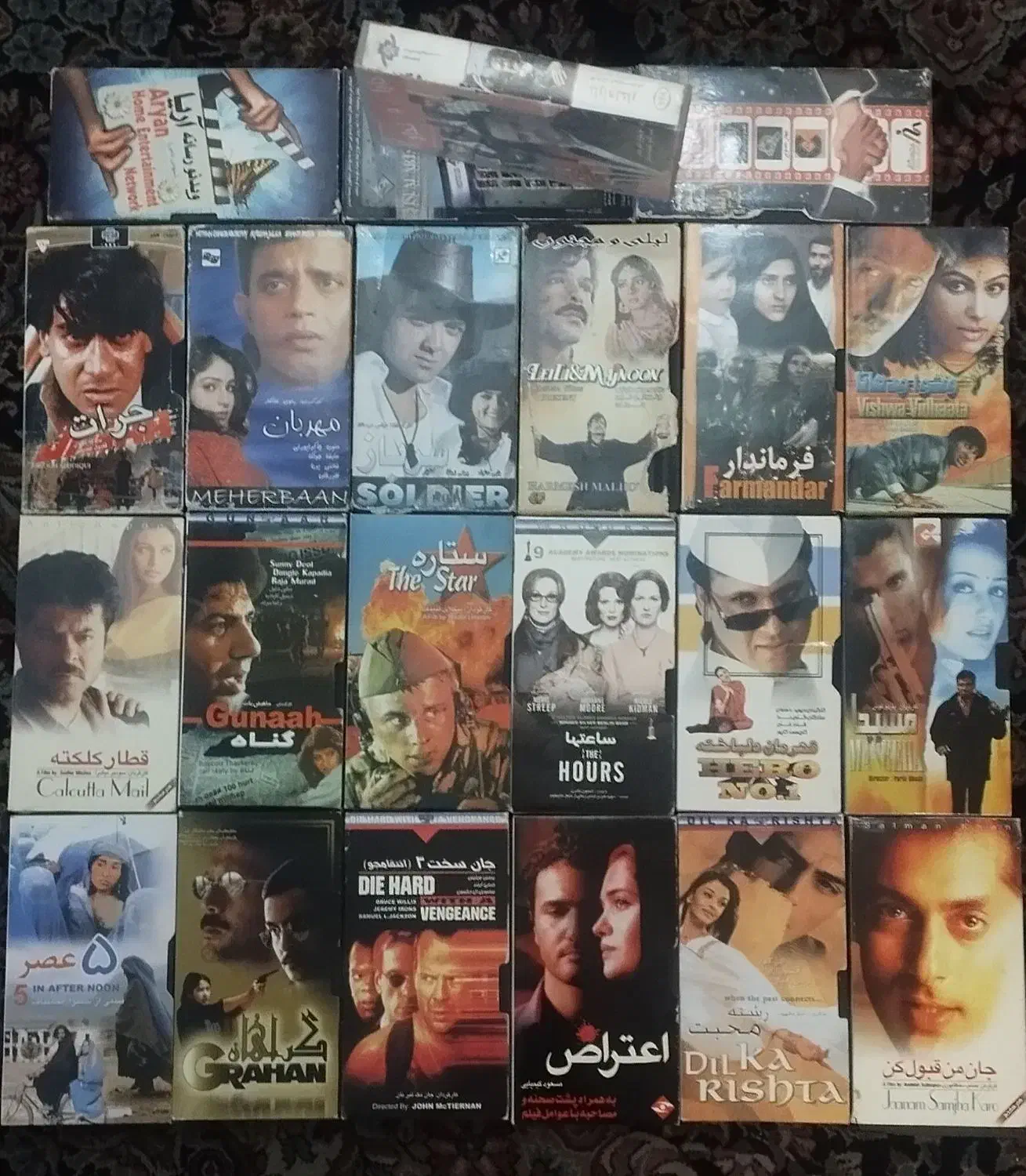 نوار کاست قدیمی|کلکسیون اشیاء عتیقه|کرمان, |دیوار