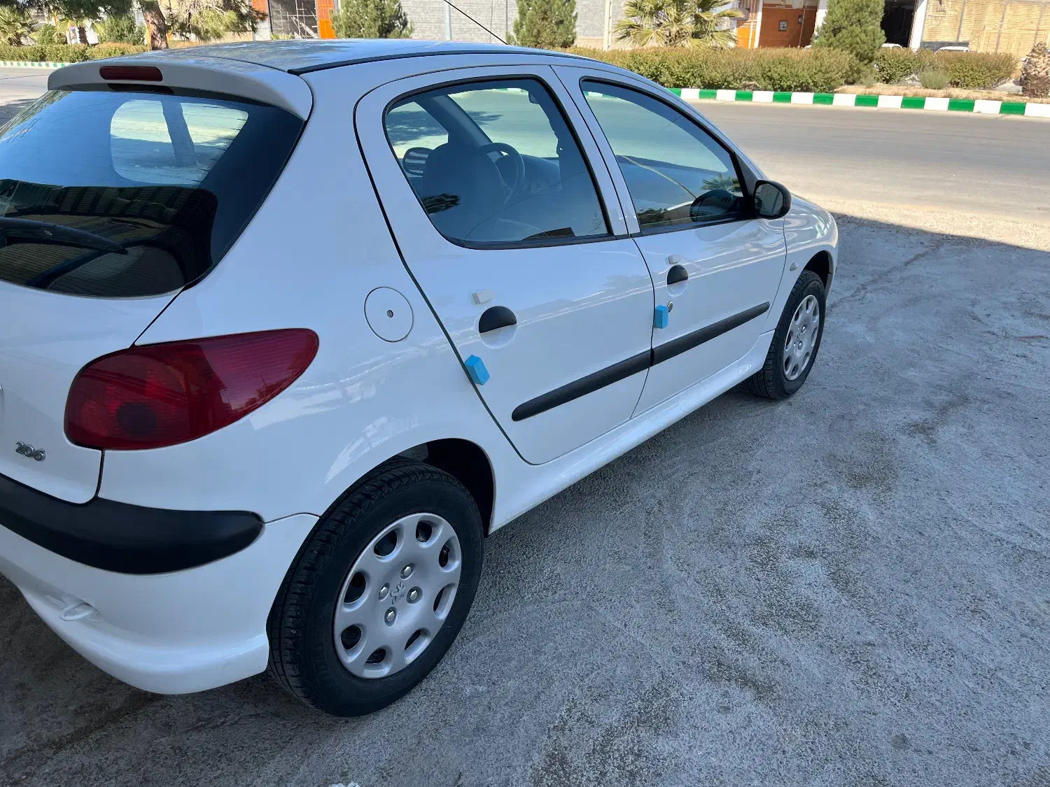 ۲۰۶ تیپ۲ مدل۴۰۱/۱۱ تمام فابریک|خودرو سواری و وانت|نیریز, |دیوار