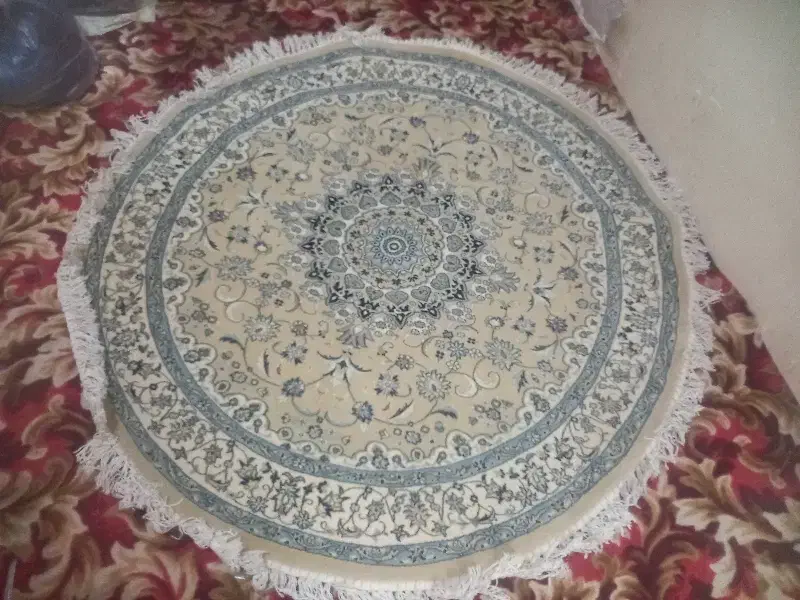 فرش گرد|فرش|قم, منبع آب|دیوار