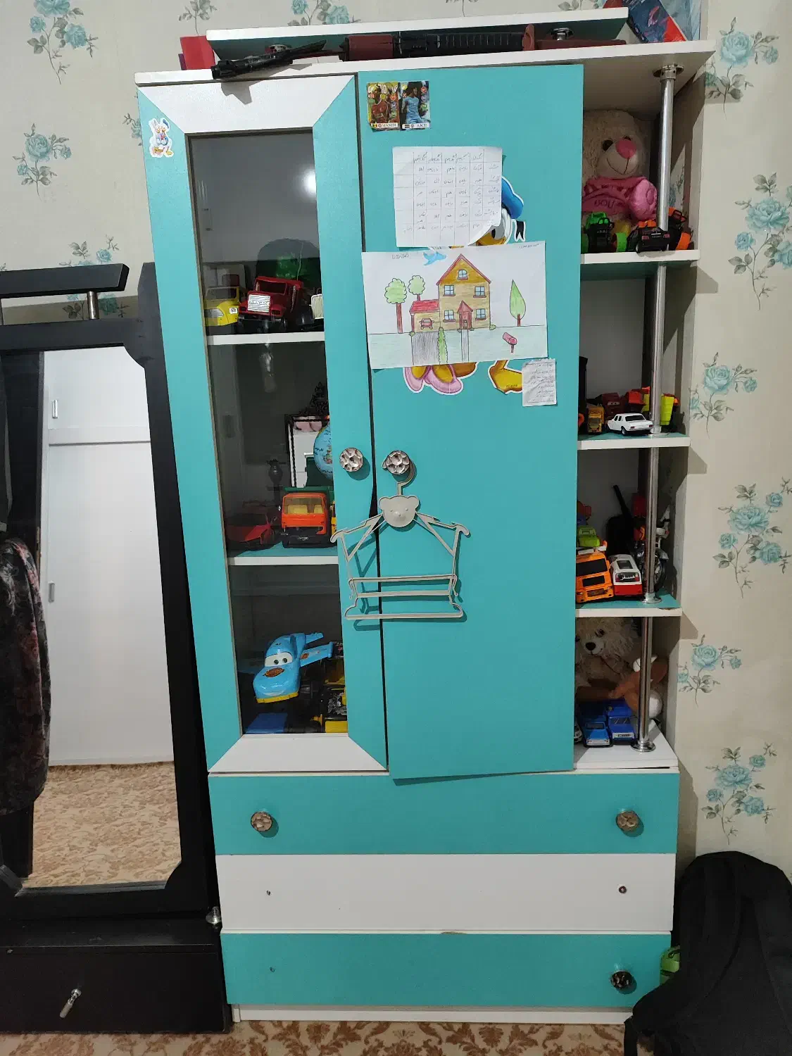 تخت وکمد|اسباب و اثاث بچه|قرچک, مهدیه|دیوار