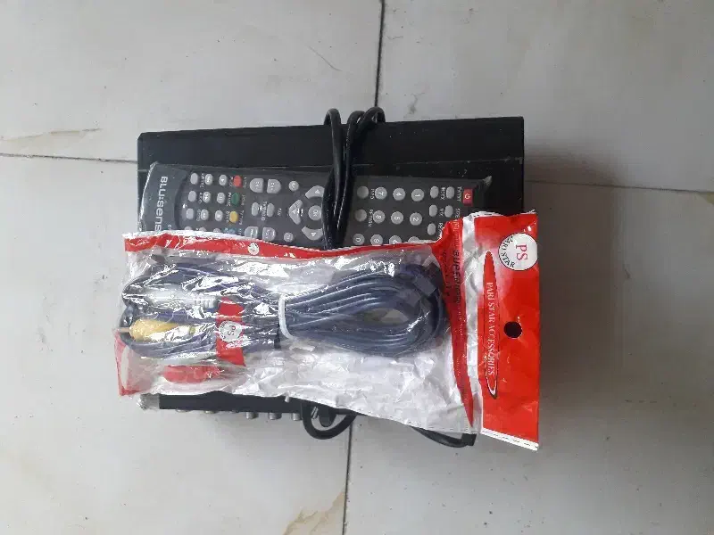 تلویزیون ۱۴ با گیرنده دیجیتال|تلویزیون و پروژکتور|قم, علی آباد سعدگان|دیوار