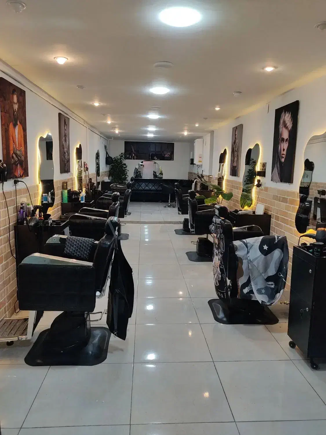 اجاره صندلی آرایشگاه مردانه|اجارهٔ مغازه و غرفه|صدرا-فارس, فاز ۱|دیوار