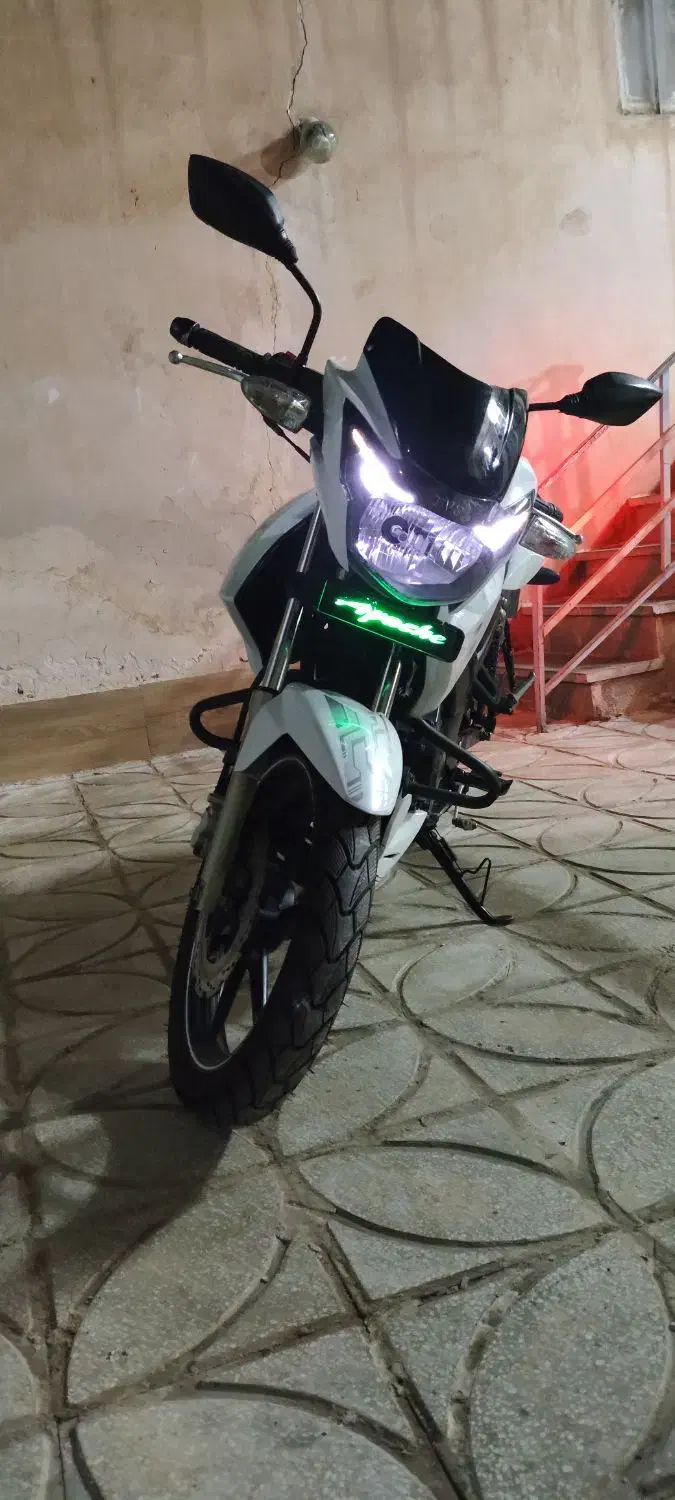 آپاچی 180|موتورسیکلت|سبزوار, امیر کبیر|دیوار