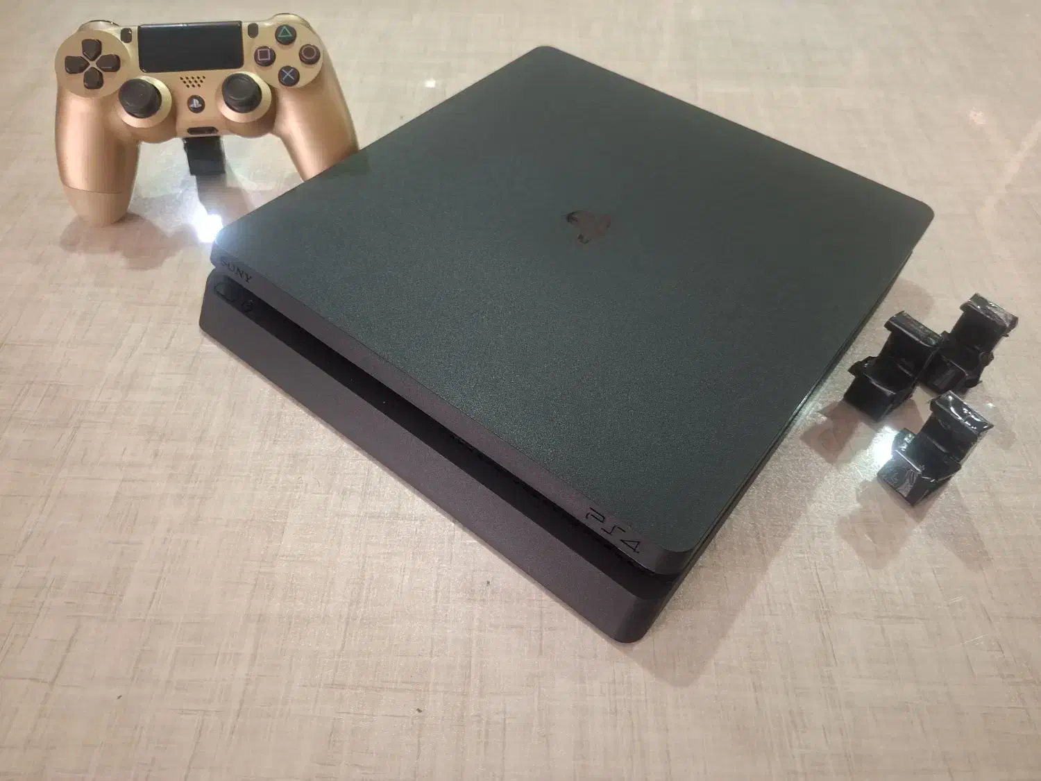 پلی استیشن 4 اکانتی 1Tr Slim|کنسول، بازی ویدئویی و آنلاین|فردیس, فردیس|دیوار