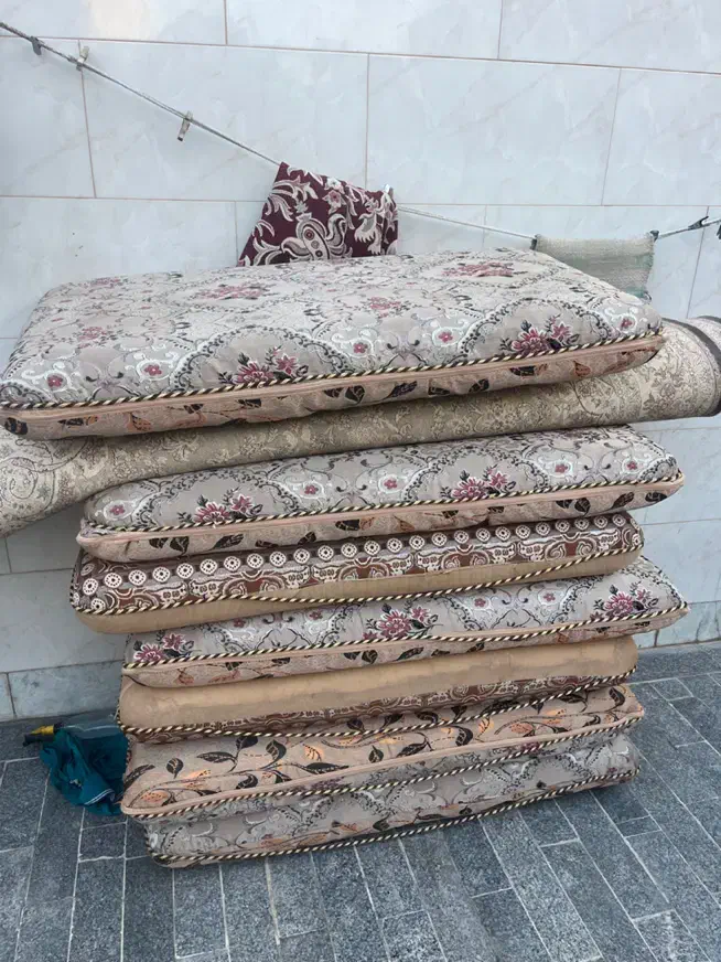 پشتی سالم|پشتی|اردکان, |دیوار