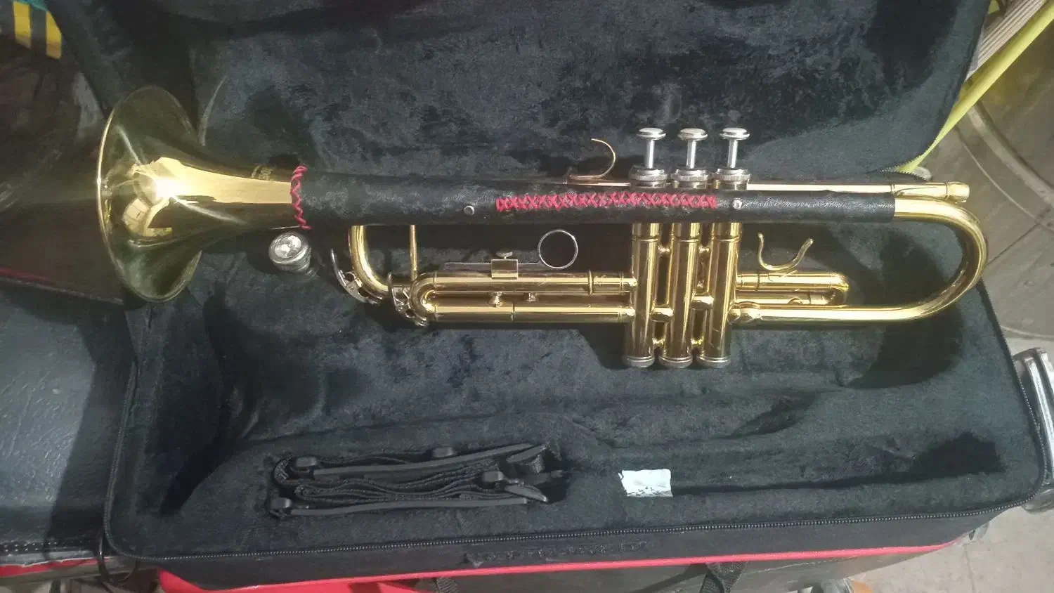 ترمپت اسلاید یو اس ای|سازهای بادی|زرند, |دیوار