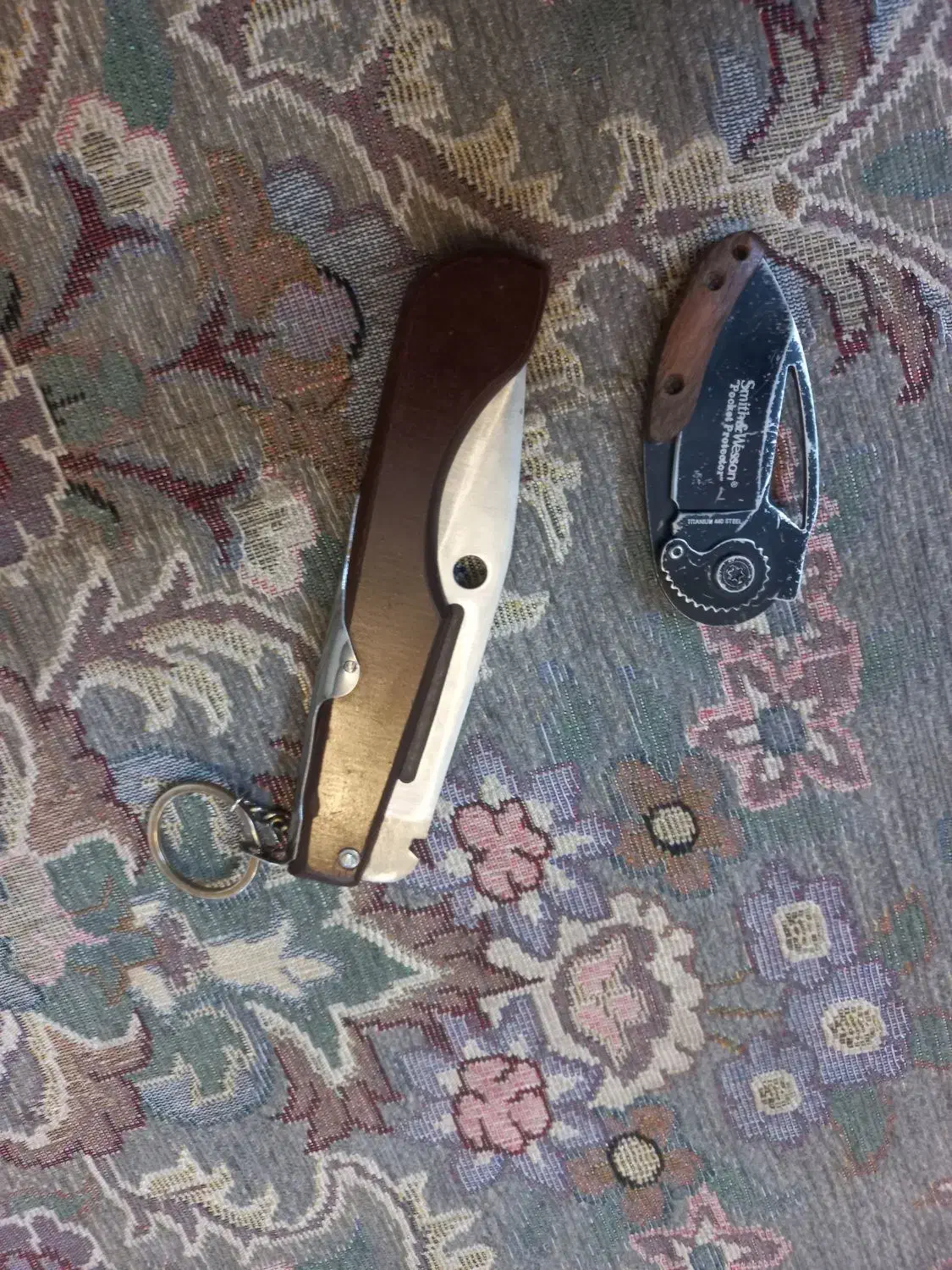 چاقو ضامن دار|کوهنوردی و کمپینگ|اصفهان, کوجان|دیوار