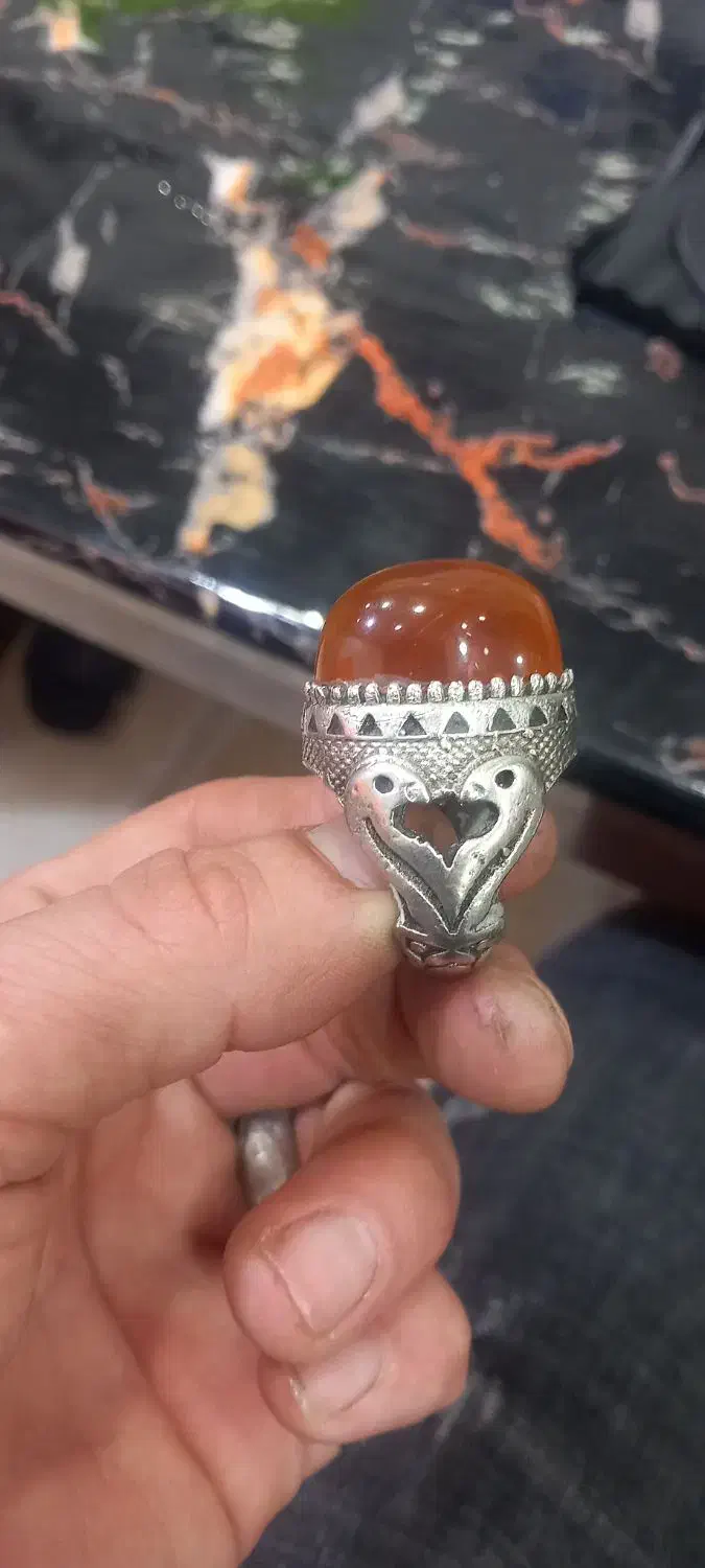 انگشتر عقیق یمنی خیلی قدیمی بزرگ و چش گیر|جواهرات|بندر گناوه, |دیوار