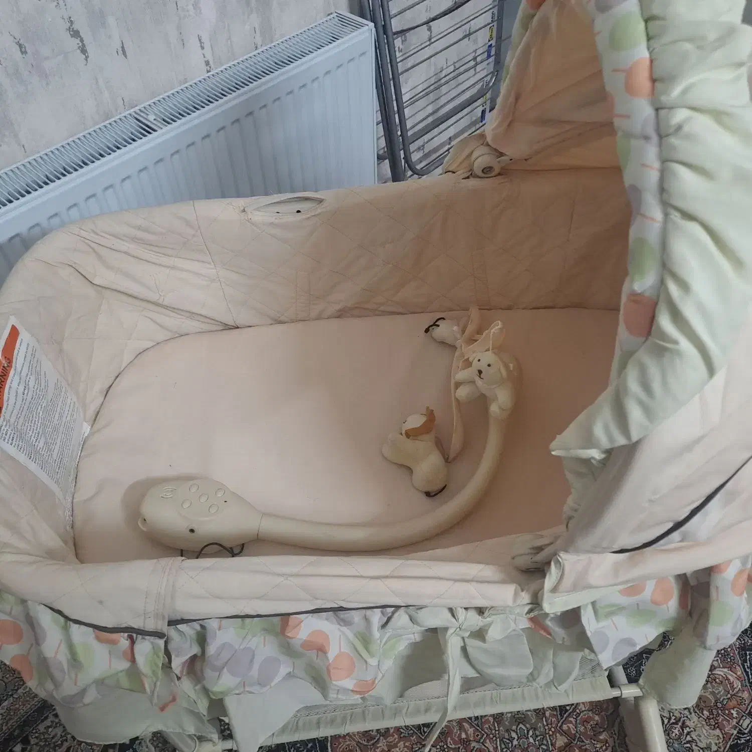 گهواره کودک|تخت و صندلی بچه|مشهد, سمزقند|دیوار